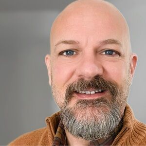 Meet your Posher, Jay